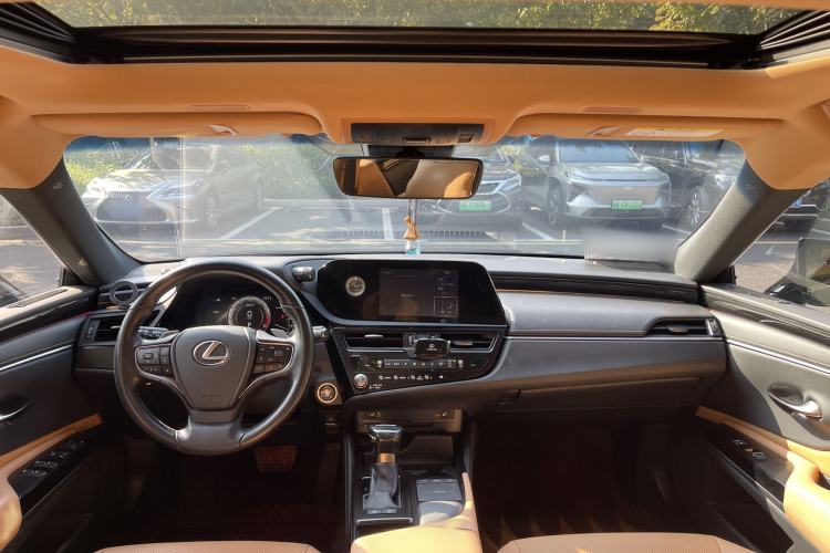 Used Lexus ES 2021 200 Excellence Edition