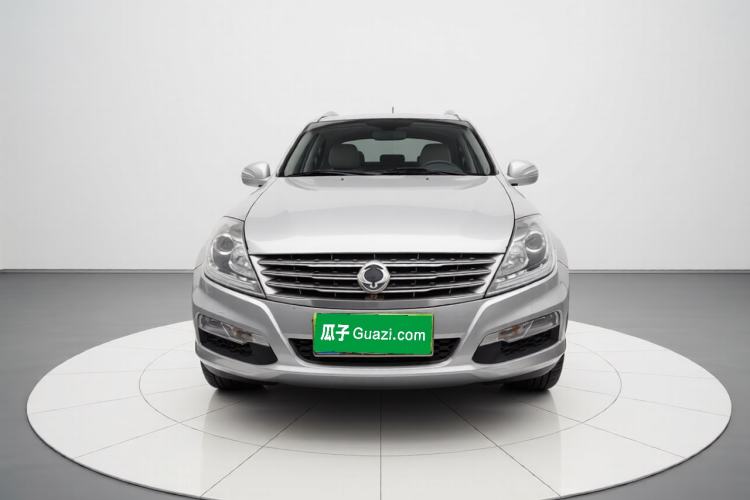 Used SsangYong Rexton W 2014 2.0T Four-Wheel Drive Luxury Navigation Version with 5 Seats
