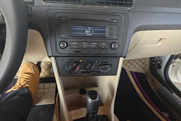 Used Skoda Rapid 2016 1.6L Automatic Chuanxing Edition
