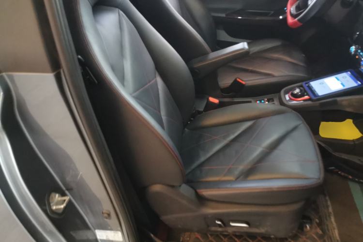 Used Chery Little Ant 2022 Sweet Pink Edition Half-Sugar Version Lithium Iron Phosphate 29.2 kWh 30 kW 301 km
