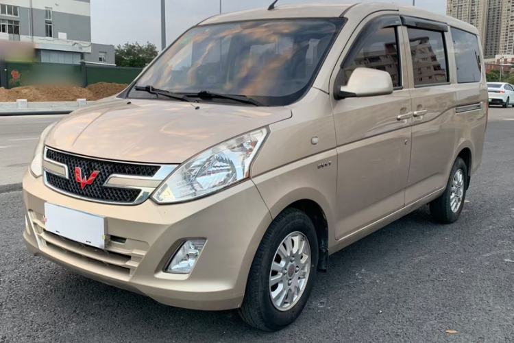 Used Wuling Rongguang V 2018 1.5L Standard Version
