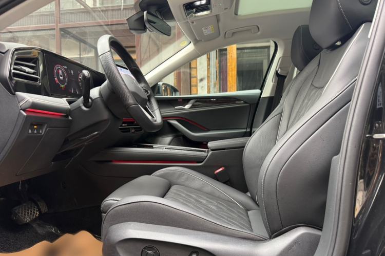 Used Volkswagen Magotan 2024 380TSI DSG Prestige Edition DaMai Package