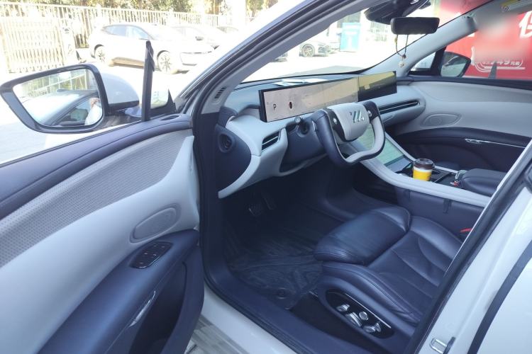 Used  LS7 2023 90 kWh Elite Rear-Drive Version
