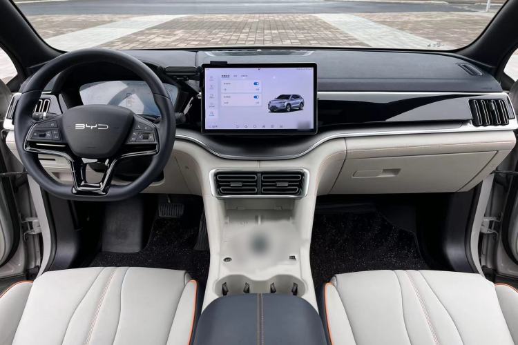 Used BYD Song PLUS New Energy 2023 Champion Edition EV 520KM Luxury Model
