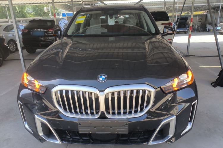 Used BMW X5 2023 xDrive 30Li Luxury M Sport Package
