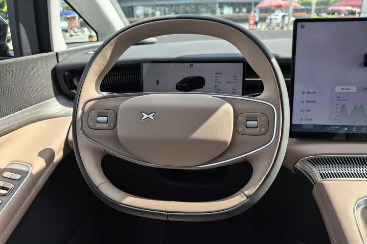 Used XPeng X9 2025 740 Ultra-Long Range Max
