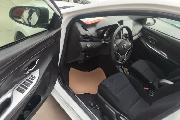 Used Toyota YARiS L 2015 1.5E Automatic Charm Edition