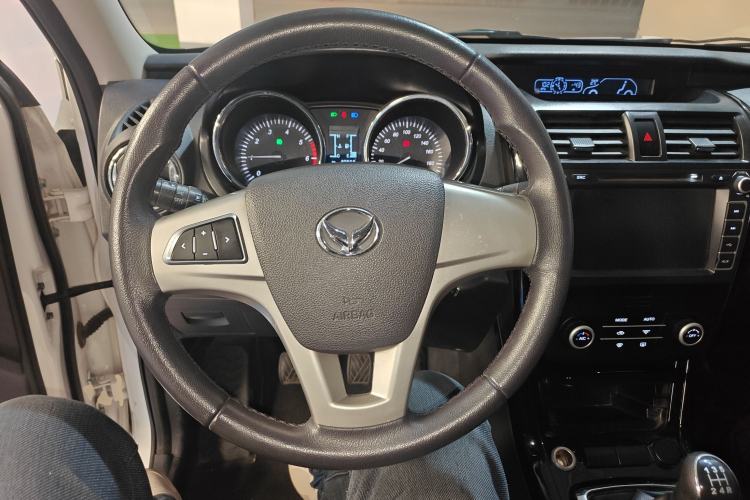 Used HYOSOW S3 2014 1.5L Luxury Version China IV Emission Standard
