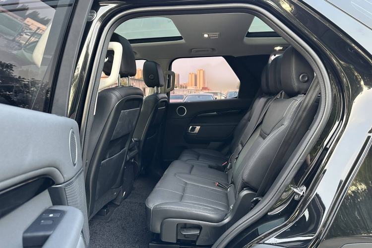 Used Land Rover Discovery 2019 3.0 SC V6 SE
