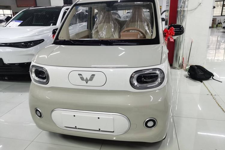 Used Wuling Hongguang MINIEV 2024 3rd Generation 215km Youth Edition
