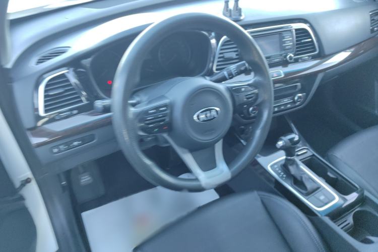 Used Kia K4 2014 1.8L Automatic GLS
