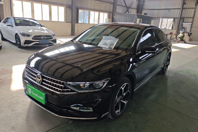 Used Volkswagen Magotan 2023 2 Million Units Limited Edition 330TSI DSG Leading Version