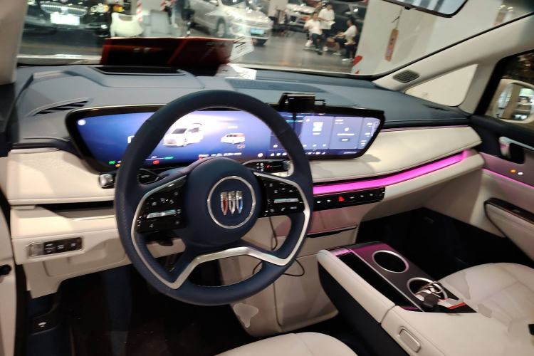 Used Buick GL8 New Energy 2024 Lu Zun Luxury Edition 7-Seater
