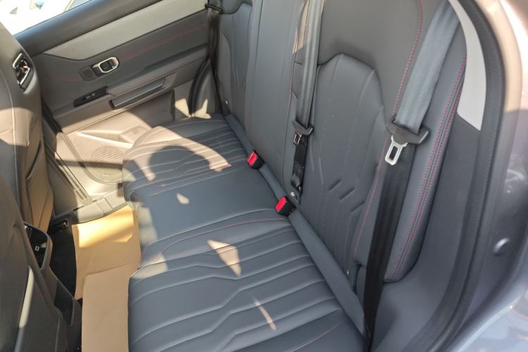 Used JETOUR Dashing 2025 1.5T DCT Luxury Edition
