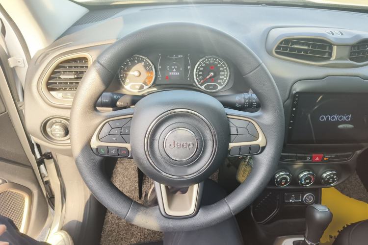 Used  Renegade 2017 180T Automatic High-Energy Version
