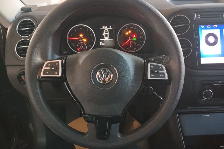 Used Volkswagen Tiguan 2017 300TSI Automatic Two-Wheel Drive Silk Road Luxury Edition
