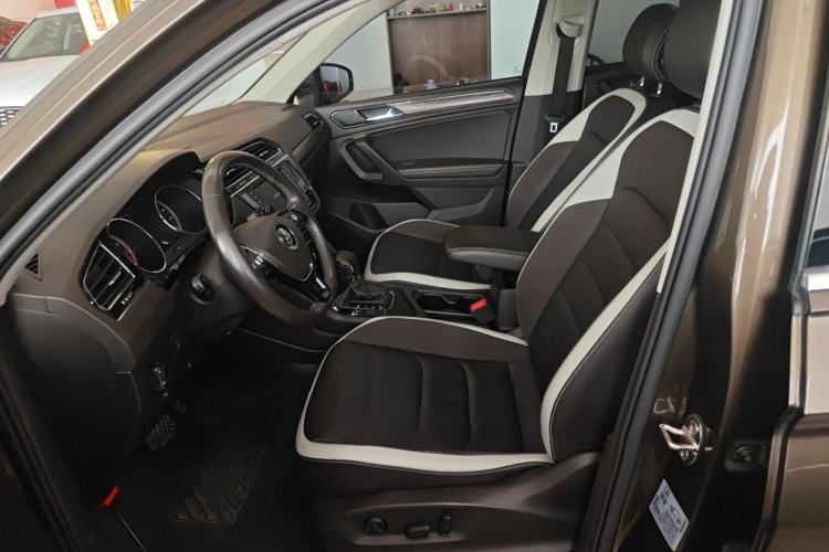 Used Volkswagen Tiguan L 2018 330TSI Automatic Two-Wheel Drive Luxury Edition
