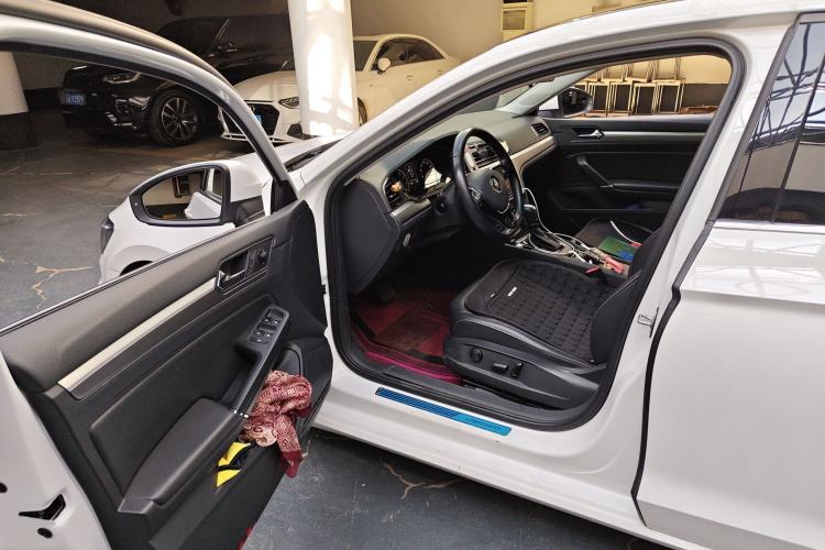 Used Volkswagen Lamando 2019 280TSI DSG Comfort Edition China VI standard
