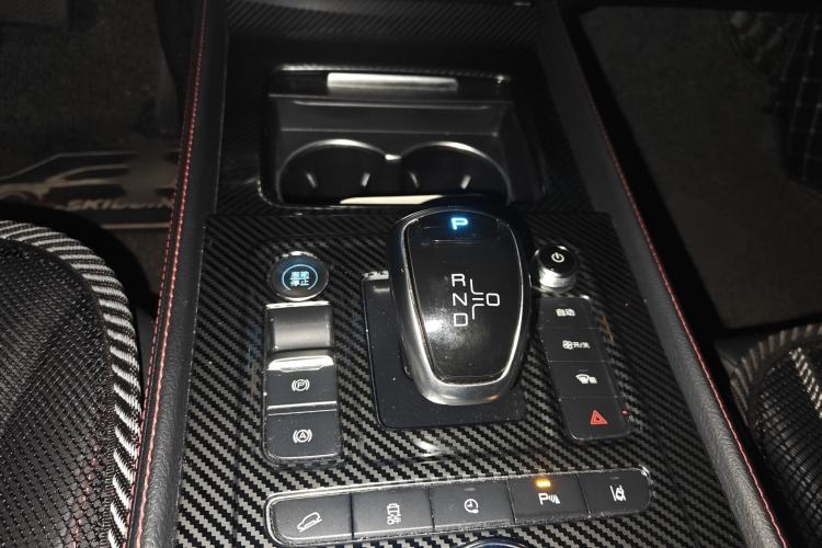 Used BYD Tang New Energy 2018 DM 2.0T All-Wheel Drive Smart Connect Elite 7-Seater China V Emission Standard