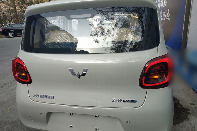 Used Wuling Hongguang MINIEV 2025 Four-Door Version Advanced Edition
