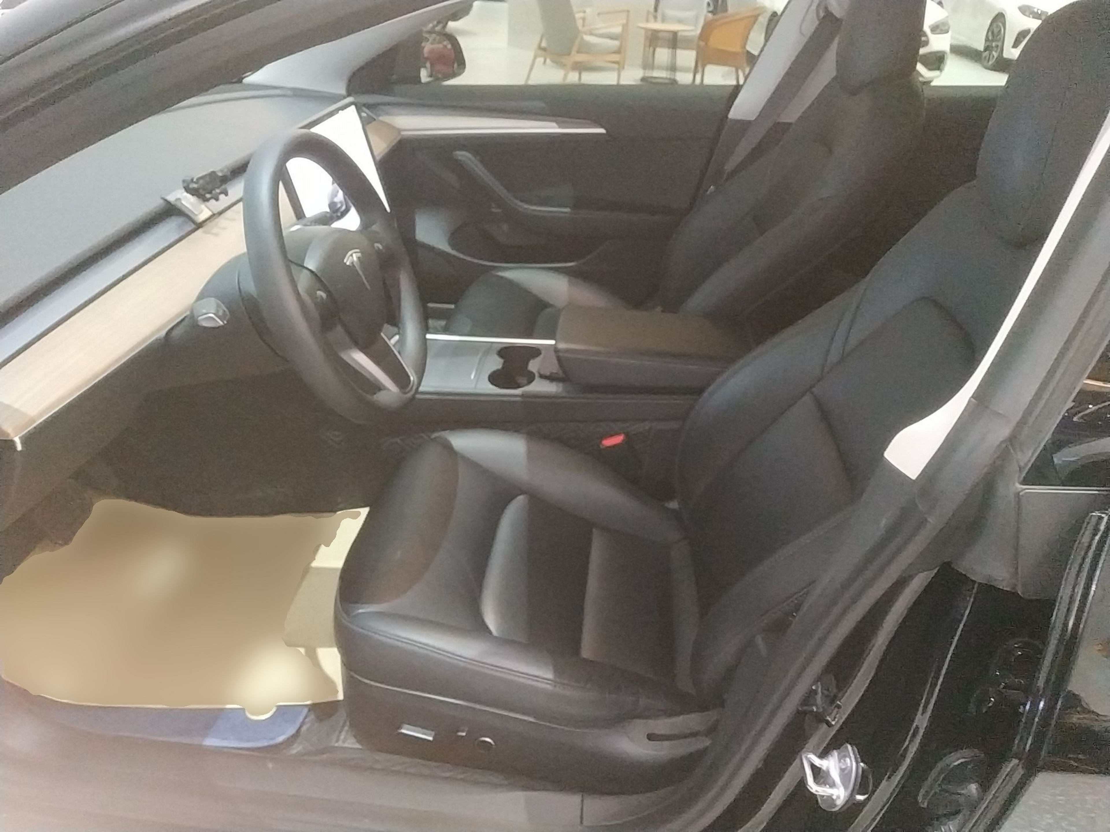 Переднее сиденье в автомобиле