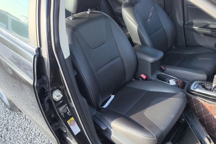 Used BYD Surui 2014 1.5TID Automatic Luxury Model
