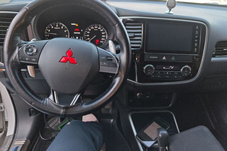 Used Mitsubishi Outlander 2018 2.4L 4x4 Elite Edition 5 Seats