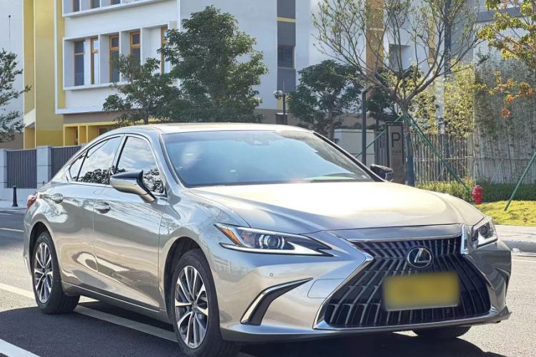 Used Lexus ES 2023 200 Excellence Edition