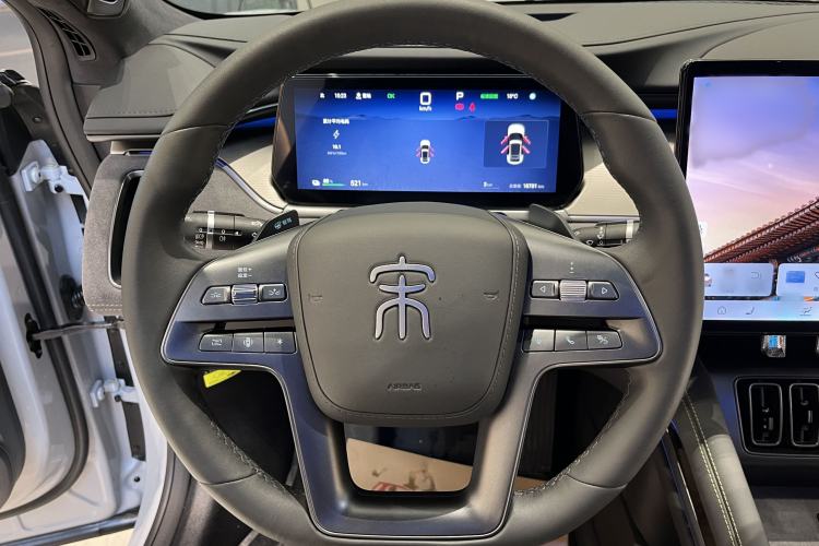 Used BYD Song L EV 2025 Intelligent Driving Version 602 km Range LiDAR-equipped All-Wheel-Drive Type