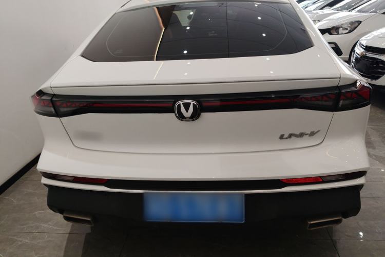 Used Changan UNI-V 2024 1.5T Luxury Edition