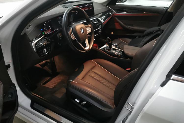 Used BMW 5 Series 2022 Second Facelift 525Li Luxury Package
