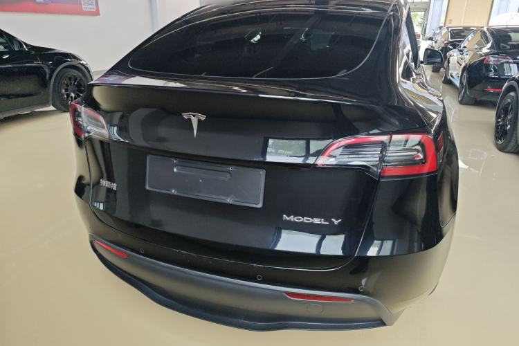 Used Tesla Model Y 2022 Rear-Wheel-Drive Version
