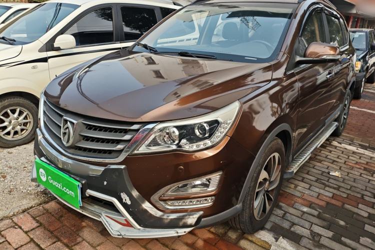 Used Baojun 560 2015 1.8L manual luxury version