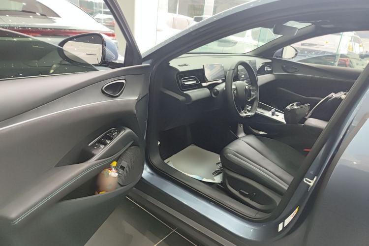 Used BYD Seal 06 New Energy 2025 DM-i Smart Drive 120KM Deluxe Model