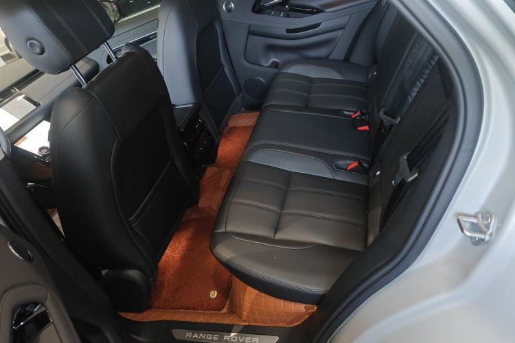 Used Land Rover Range Rover Evoque 2023 Aurora L 249 PS Collins Antique Bronze Special Edition
