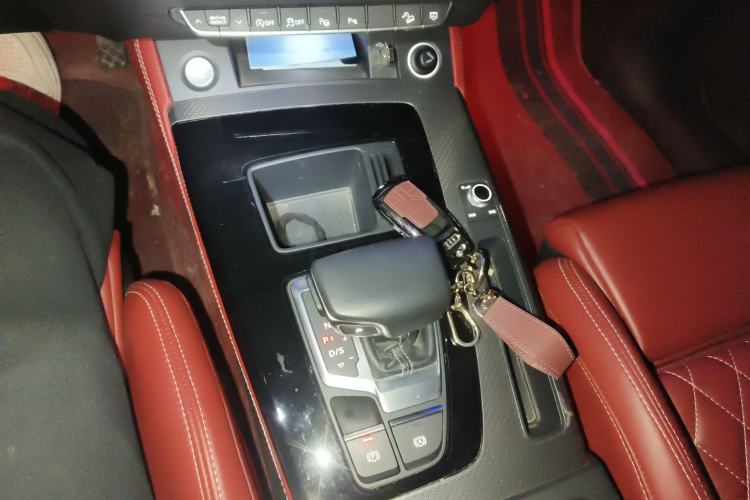 Used Audi Q5L Sportback 2022 40 TFSI Luxury Model
