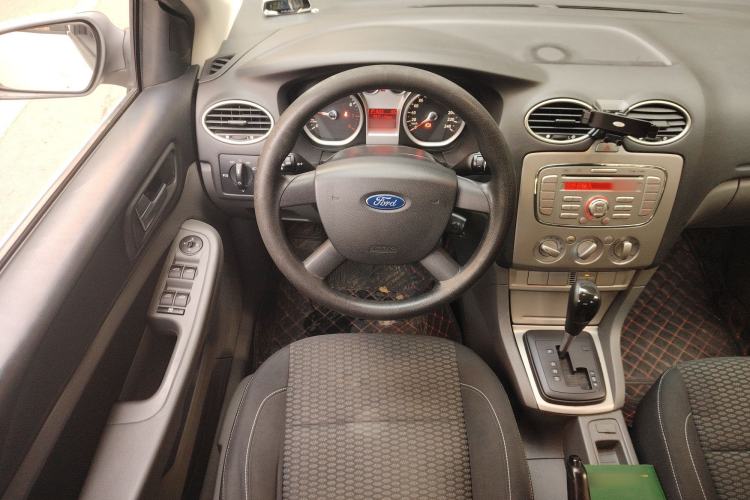 Used Ford Focus 2013 Hatchback Classic 1.8L Automatic Base Model