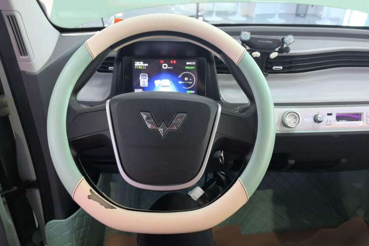 Used Wuling Hongguang MINIEV 2021 Macaron Premium Model – Lithium Iron Phosphate
