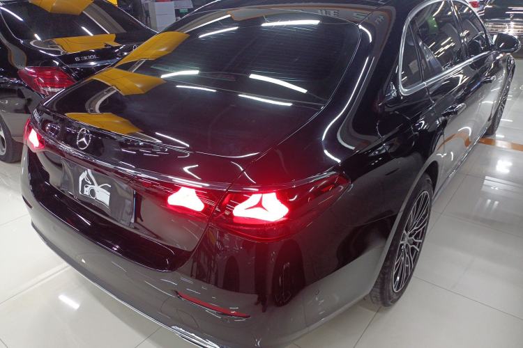 Used Mercedes-Benz E-Class 2025 Facelift E 300 L Luxury Edition
