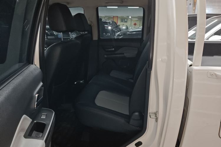 Used Great Wall Wingle 5 2023 2.4L Gasoline Two-Wheel-Drive Entry-Level Big Double
