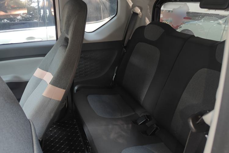 Used Wuling Hongguang MINIEV 2022 Macaron Premium Model – Lithium Iron Phosphate
