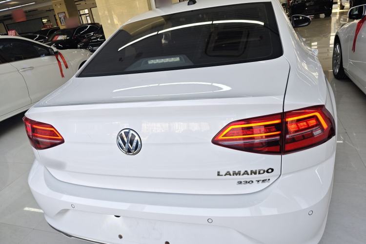 Used Volkswagen Lamando 2021 230TSI DSG Fashion Edition
