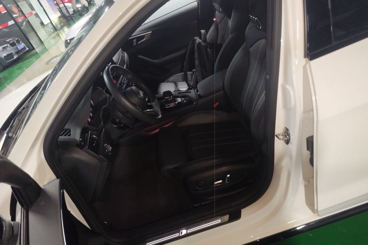 Used Audi A4L 2024 40 TFSI Luxury Dynamic Edition
