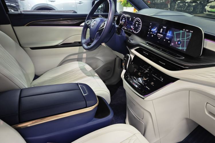 Used Buick GL8 2020 Avenir Avia Four-Seat Luxury Edition