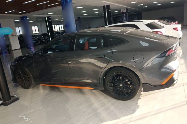 Used Changan UNI-V 2024 1.5T Prestige Sport Edition
