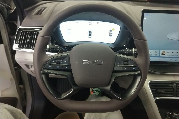 Used BYD Song PLUS New Energy 2025 EV Intelligent Driving Version 520km Premium Model
