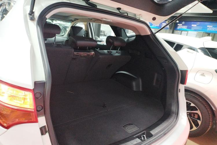 Used Hyundai Santa Fe 2013 2.4L Automatic Two-Wheel Drive Smart Version
