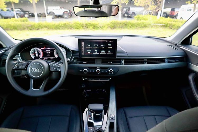 Used Audi A4L 2022 40 TFSI Stylish and Elegant Edition