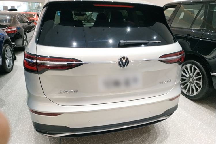 Used Volkswagen Viloran 2020 330TSI Luxury Edition