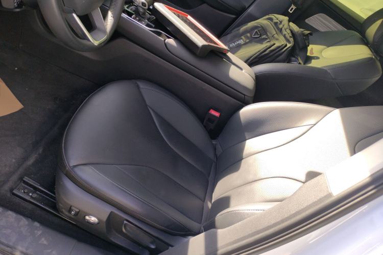 Used Hongqi E-QM5 2023 620km PLUS
